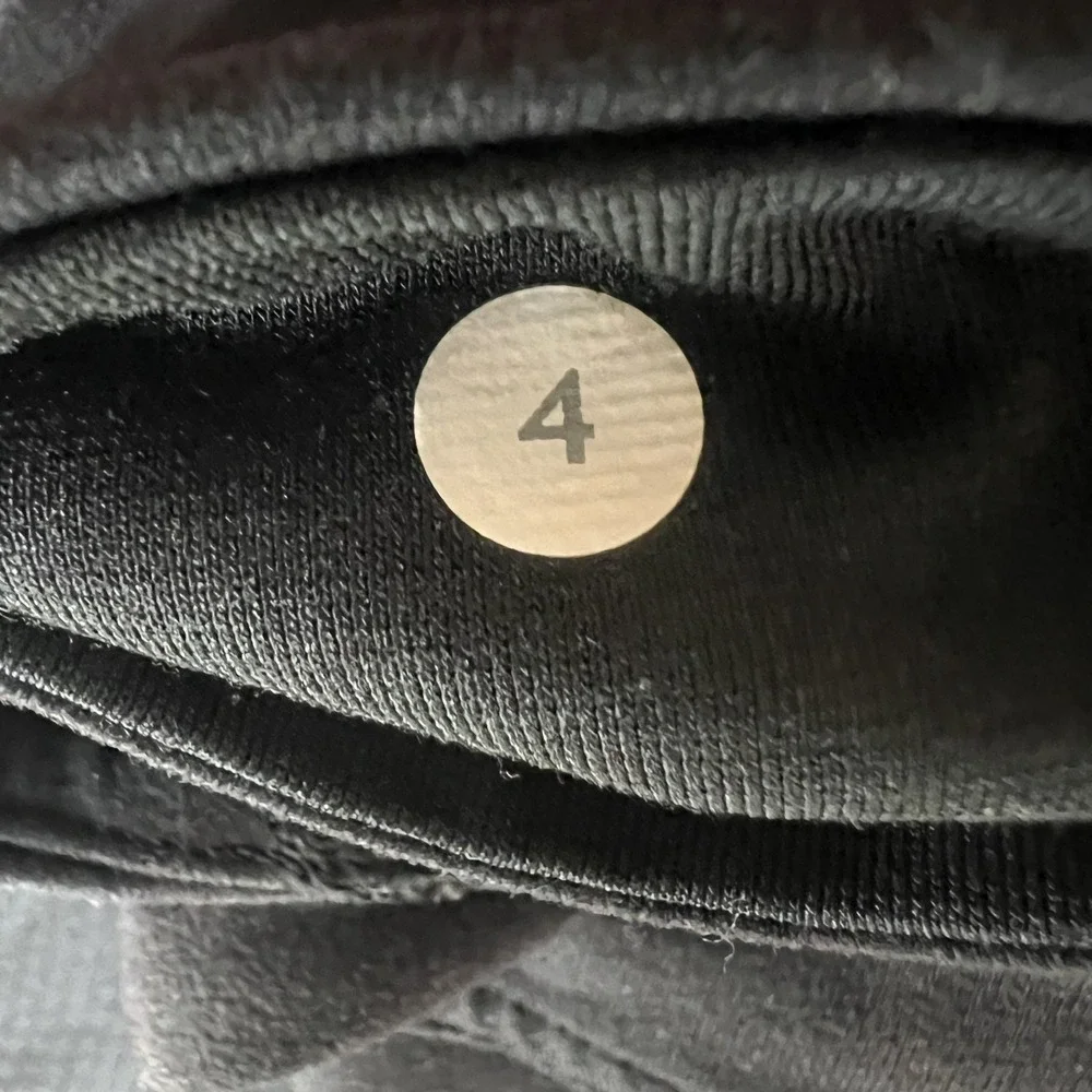 Lululemon Athletica High Rise Black Leggings Size 4 Yoga Activewear Pants